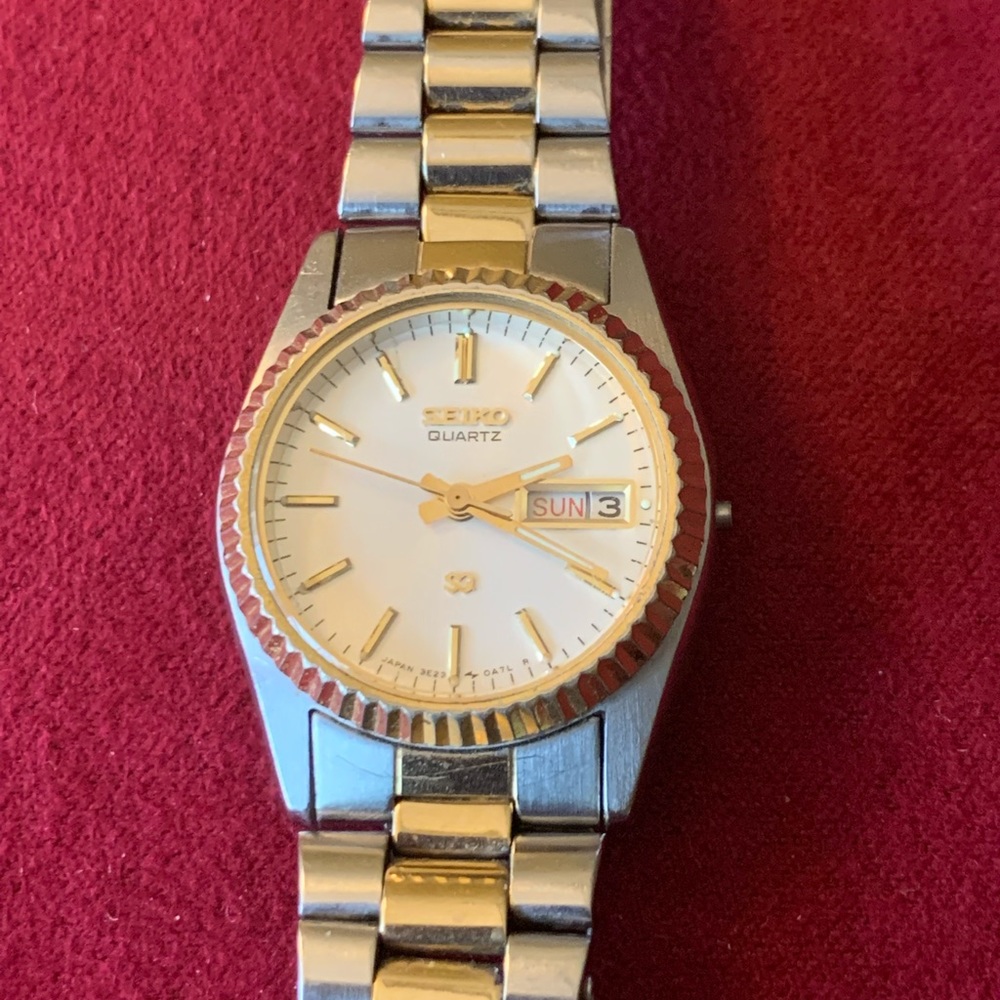 Womans Vintage Seiko Watch Silver & Gold
